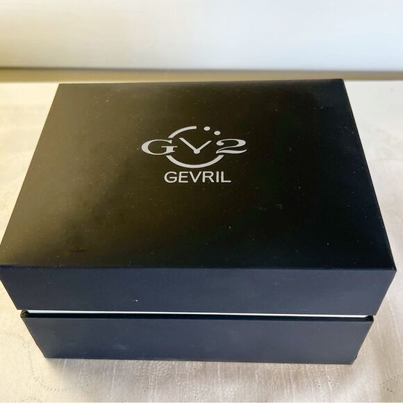 Gervil GV2 Swiss Diamonds & Stainless Steel/ gold plating bracelet watch 12101B - Picture 8 of 10